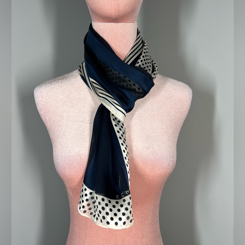 GUC Echo Shadow Striped Scarf - Picture 5 of 9